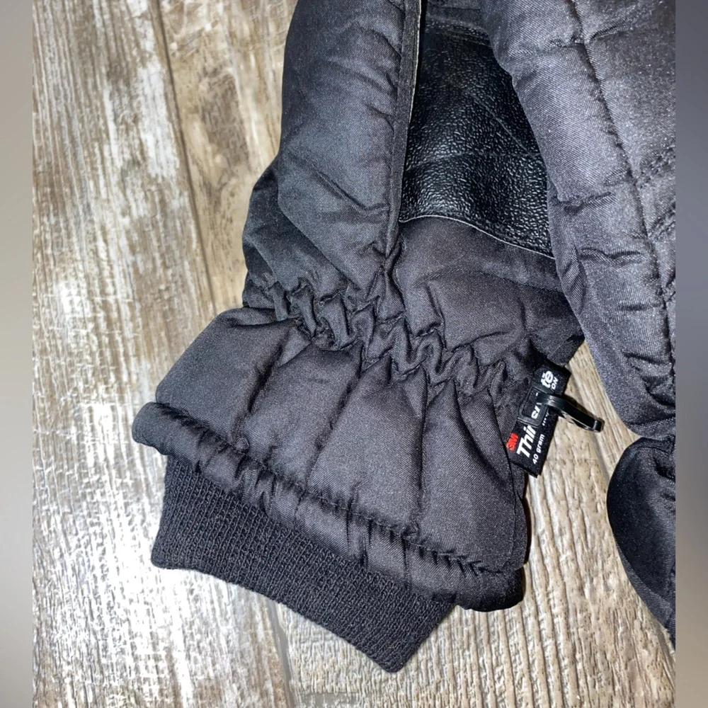 3M Thinsulate 40 gram Insulation Gloves - Picture 3 of 15
